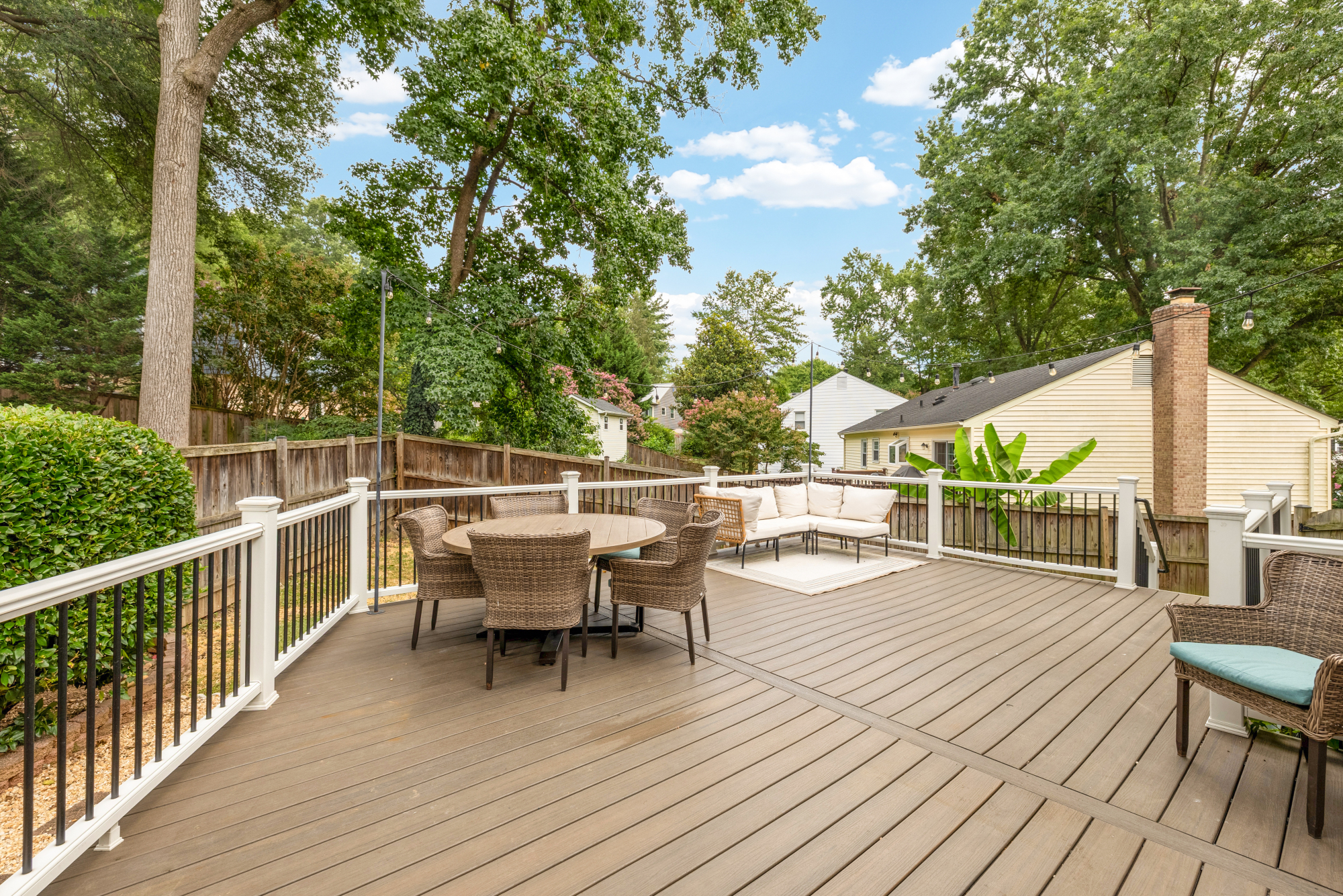 6825 Stoneybrooke Lane_Deck